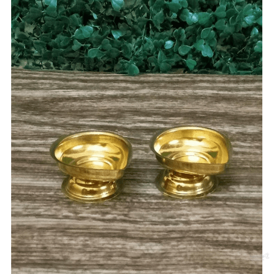 Brass Agal Stand Vilakku/ Diya For Pooja/Decor Size: 1.5 Inches (Pack Of 6)