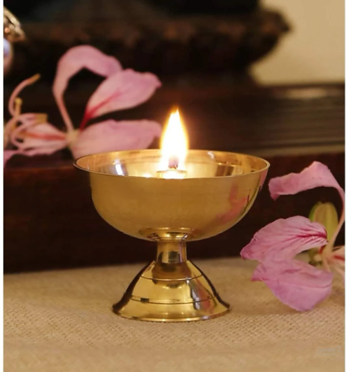 Brass Akhand Diya Oil Lamp for Pooja Purpose and Diwali (Set of 5, Diameter 4 cm)