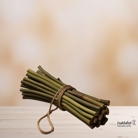 Fashtales Handicrafts Natural Organic Neem Datun, manual Toothbrush Nim Tree Twigs Chew Sticks for Brushing Teeth Removes Bad Breath, Relieve Tooth Ache