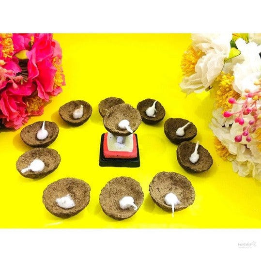 Cowdung Deepak| Vilakku| Diya for Diwali/Navratri/Yajna| Diya for Puja with Diya Baatti,Havan Samagri and Diya (Combo Kit-31 Diyas)