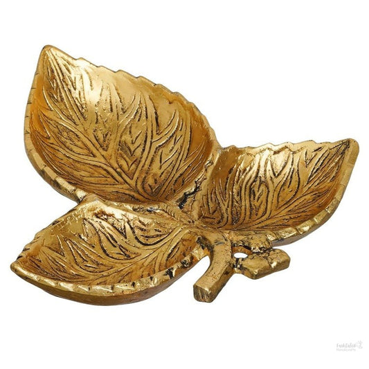 Fashtales Handicrafts Hand Crafted Metal 3 Part Leaf Shape Tray Perfect for Home Centre Table Serving Dry Fruits (Golden, Pack of 1)