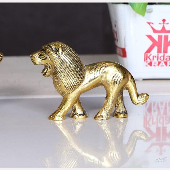Fashtales handicrafts Metal Lion Pair in Fine Finishing & Decorative for Home/Office & Table (Gold, Standard)